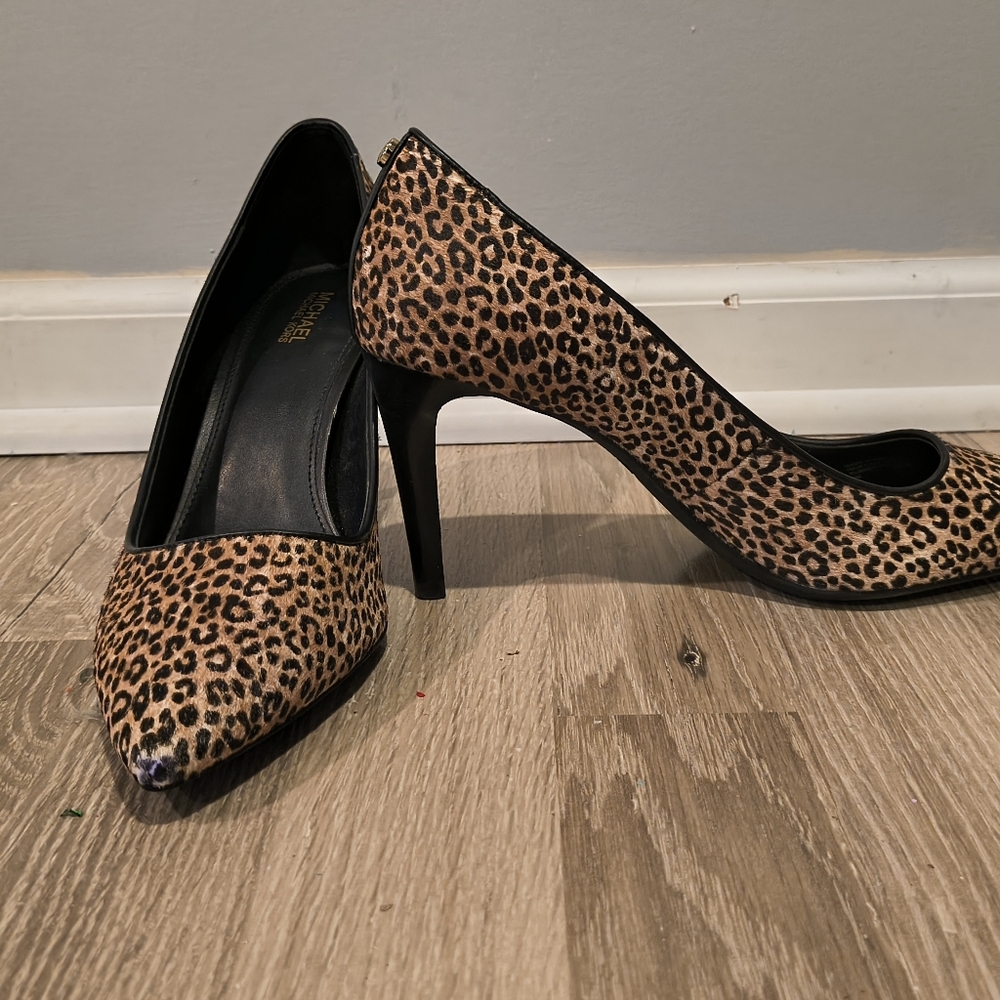Michael Kors Leopard Print Heels - Picture 2 of 7